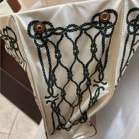 Tory Burch Ella Printed Tote Bag New with tag perfect condition no odors - Picture 6 of 11